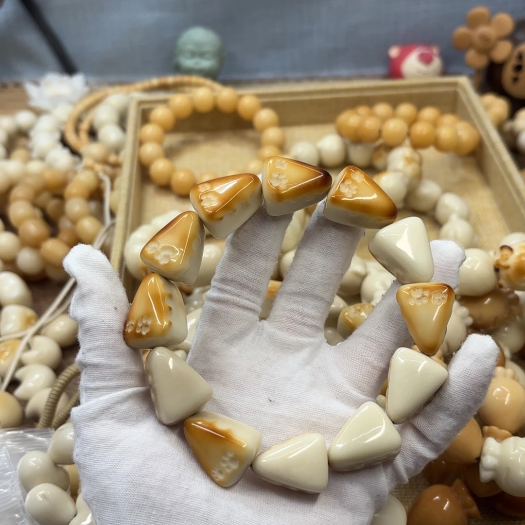 菩提根/象牙果吊坠牙果瑕疵机抛626