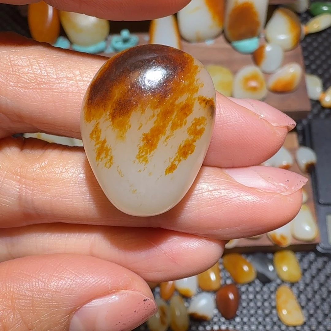 和田玉（糖玉）颈饰未镶嵌