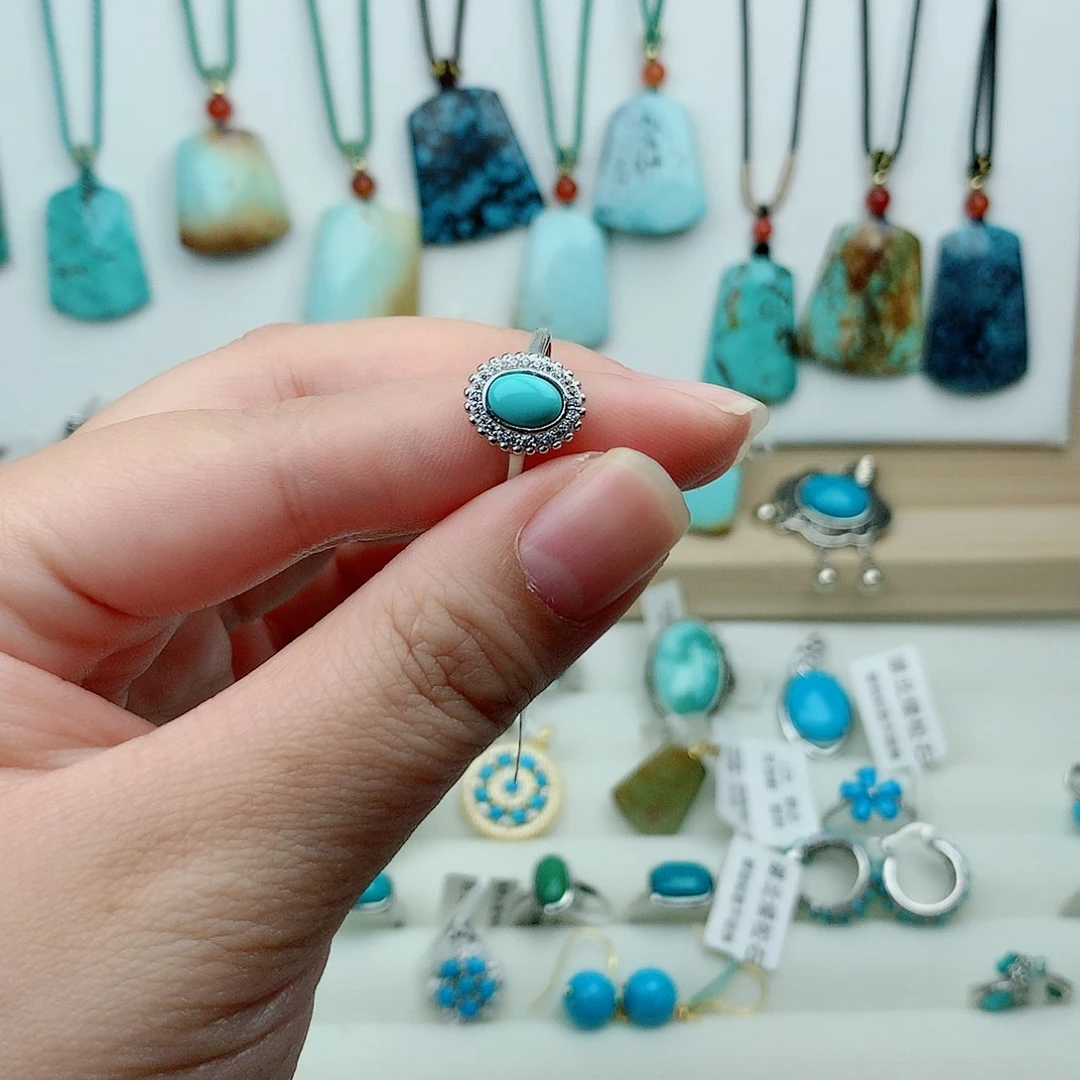 绿松石未镶嵌珠宝奇石