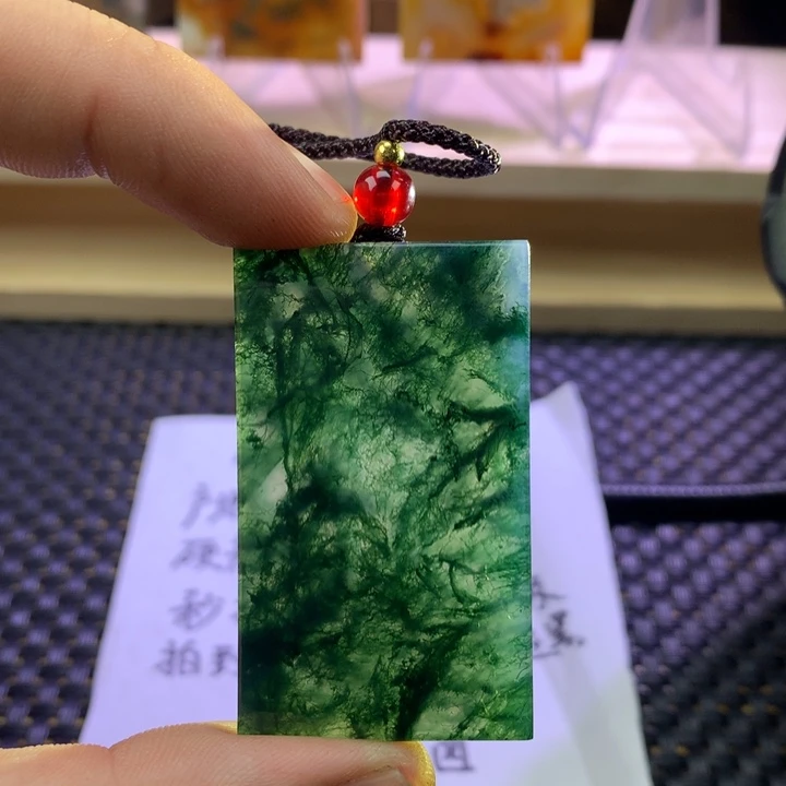 南***屿玛瑙/玉髓未镶嵌颈饰