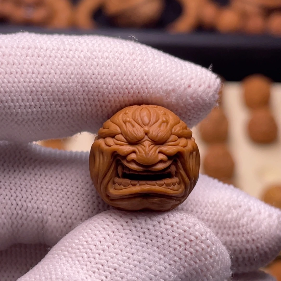 猴头核桃吊坠大日金牙18.2