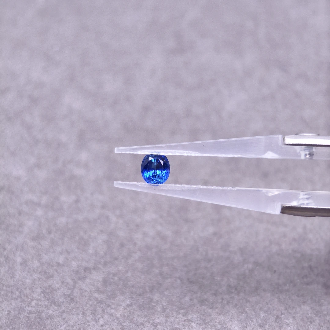 S CFvv蓝宝石-0.56 ct（00965627）0101