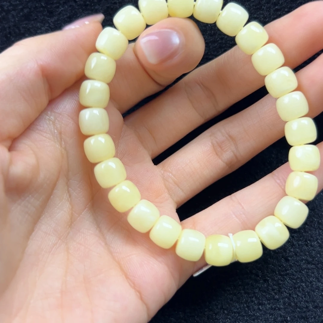 未镶嵌琥珀珠宝奇石