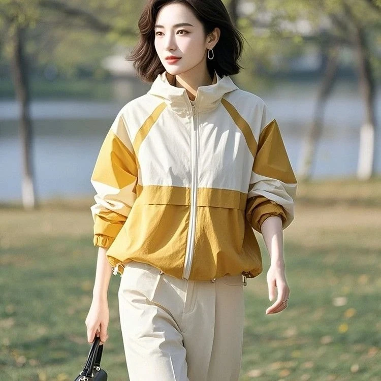 2025开春女装韩系休闲百搭独特超好看高级感黄色连帽冲锋衣外套女