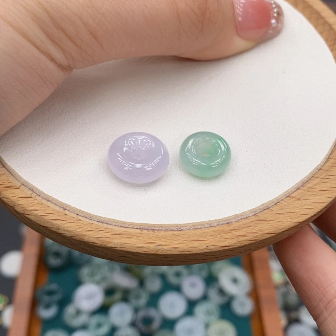 *****翡翠未镶嵌颈饰你有