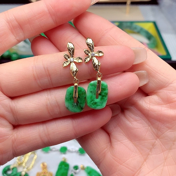 翡翠颈饰银S925镶嵌翡翠