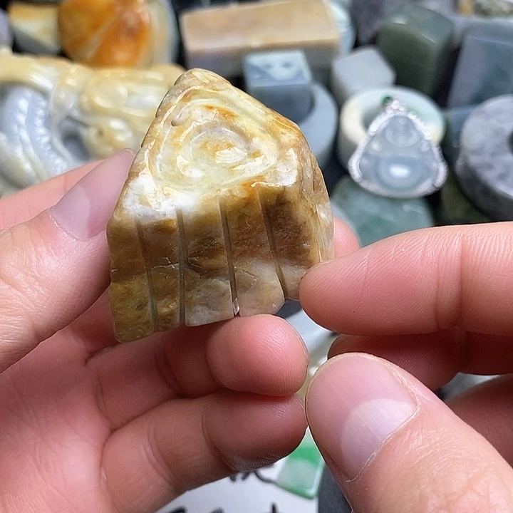 翡翠未镶嵌颈饰天然翡翠157