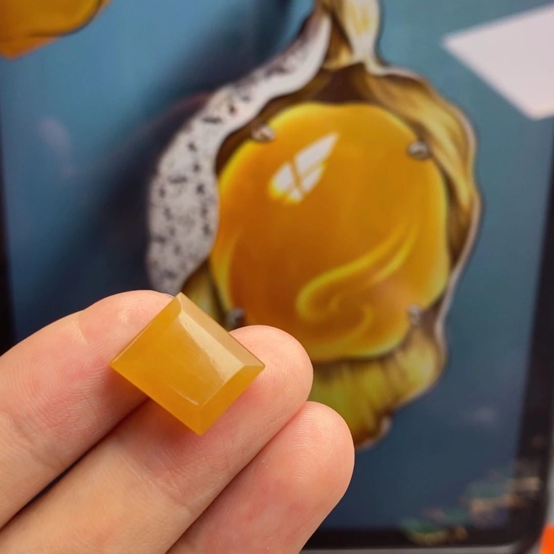 未镶嵌定制翡翠    黄翡