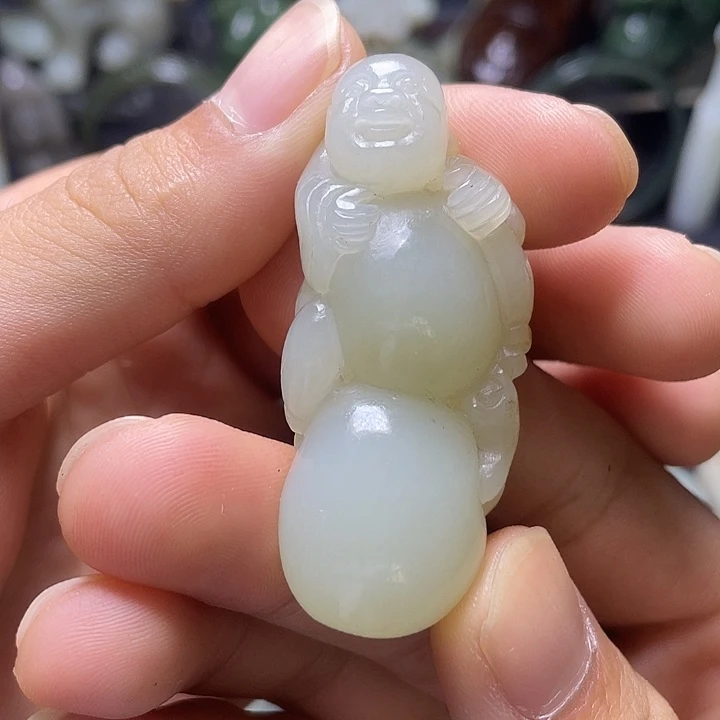 和田玉（糖玉）未镶嵌颈饰