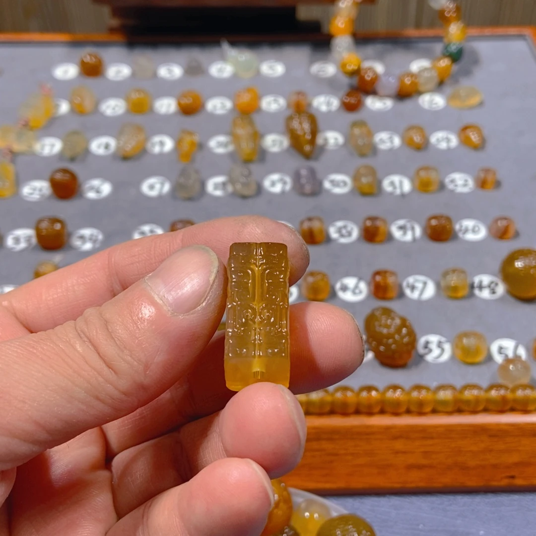 常****玛瑙/玉髓合金颈饰勒子