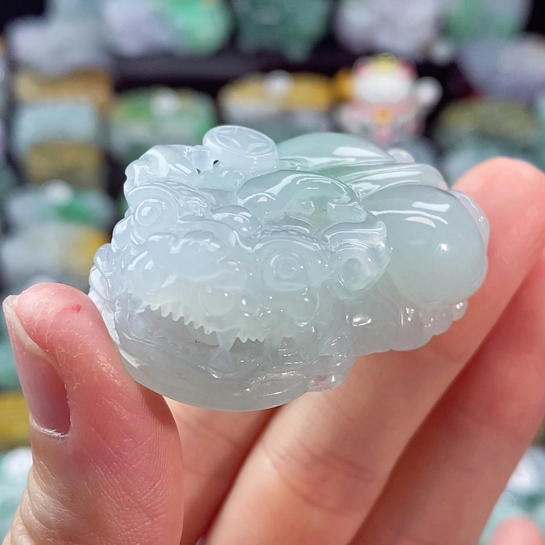 颈饰未镶嵌翡翠天然