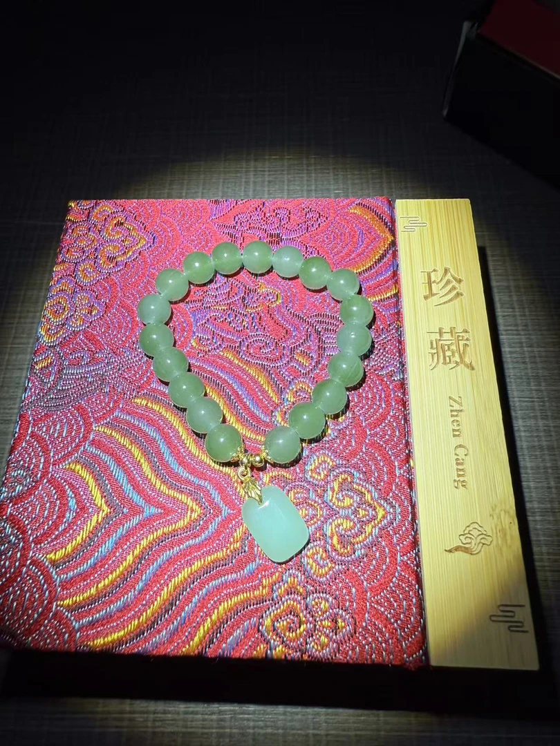 533 和田玉10mm精品手串yw533（无礼盒）