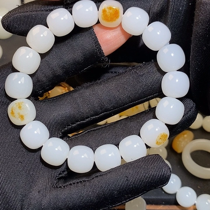 寅***実和田玉未镶嵌手链