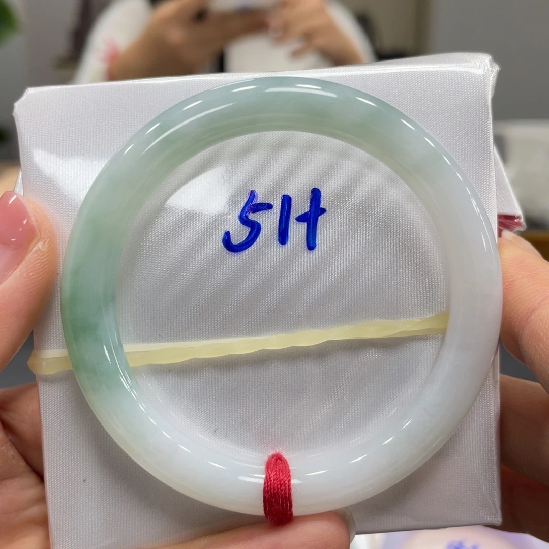 翡翠未镶嵌手镯翡翠