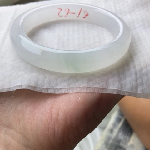 未镶嵌手镯石英质玉（金丝玉）加工定制