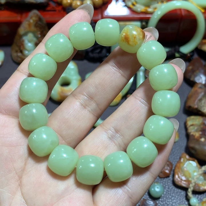 岫岩河磨玉（透闪石质玉）未镶嵌颈饰