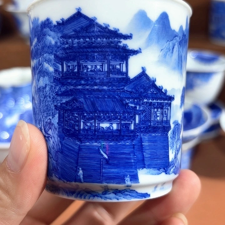 雄***，青花手工手绘重工主人杯