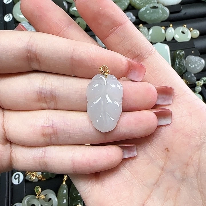 和田玉18K金镶嵌颈饰