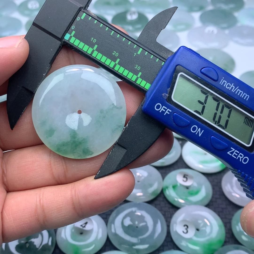 翡翠颈饰未镶嵌缅甸天然A货翡翠