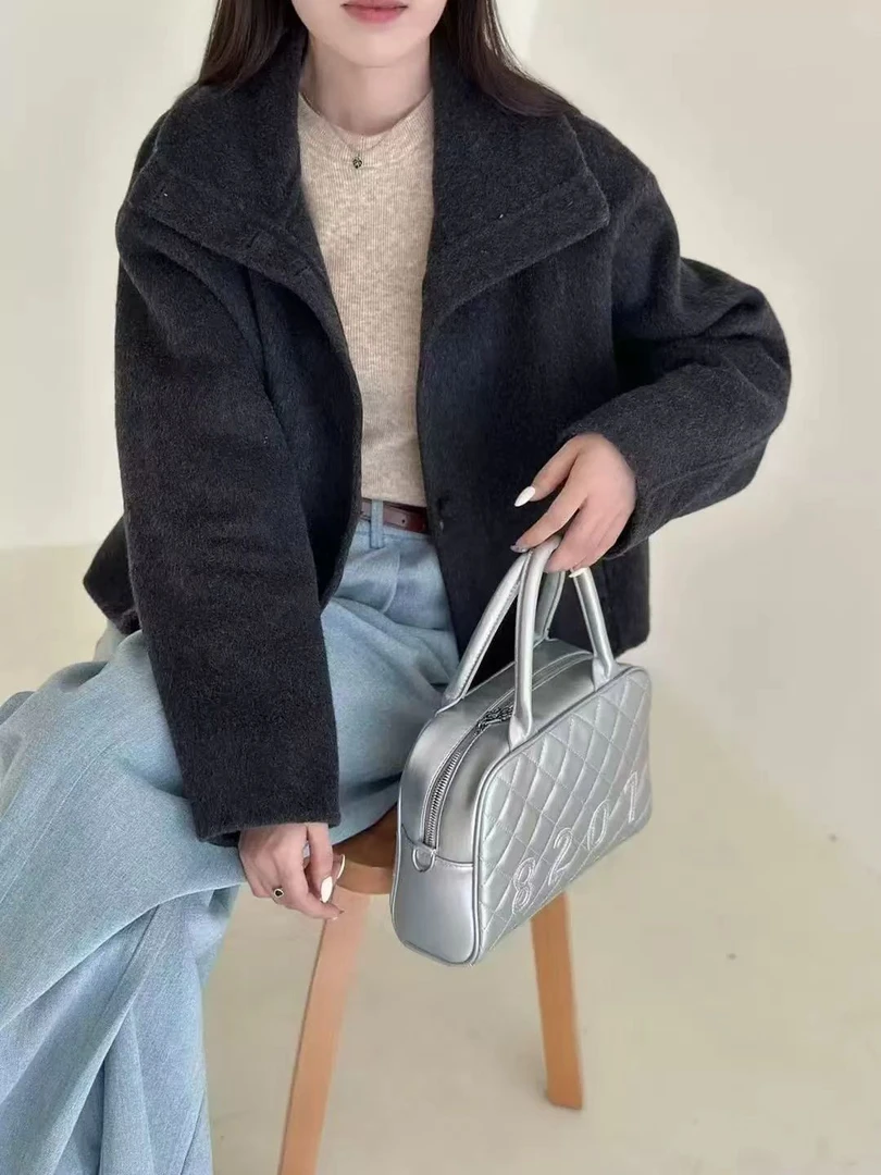 冬季女款双面羊毛翻领短款133