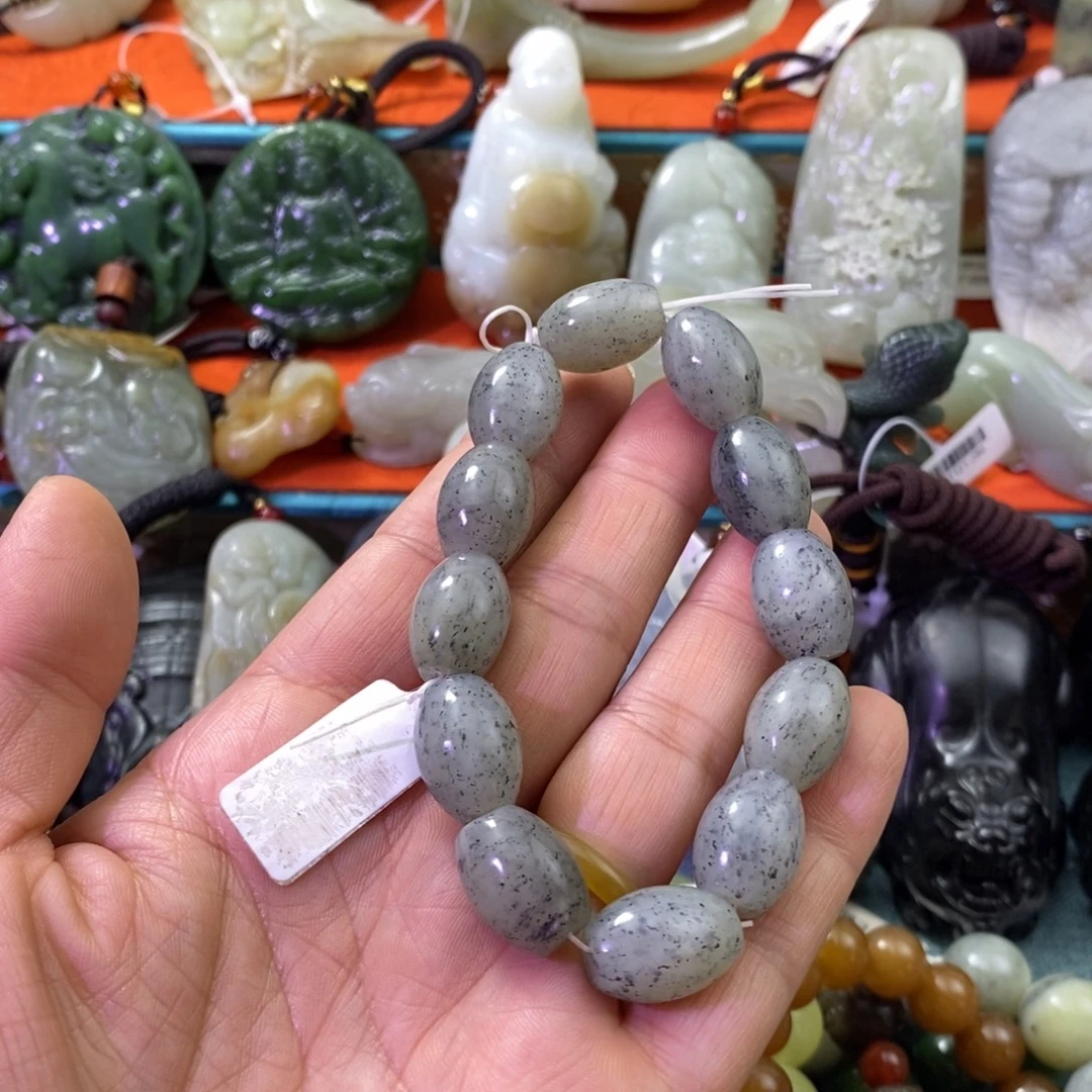 鹏***哥和田玉未镶嵌手链