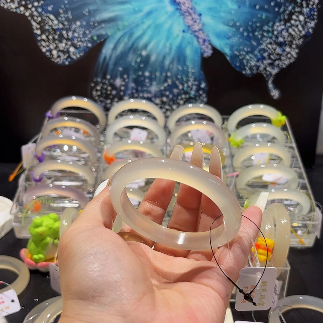 手镯玛瑙/玉髓未镶嵌C***l