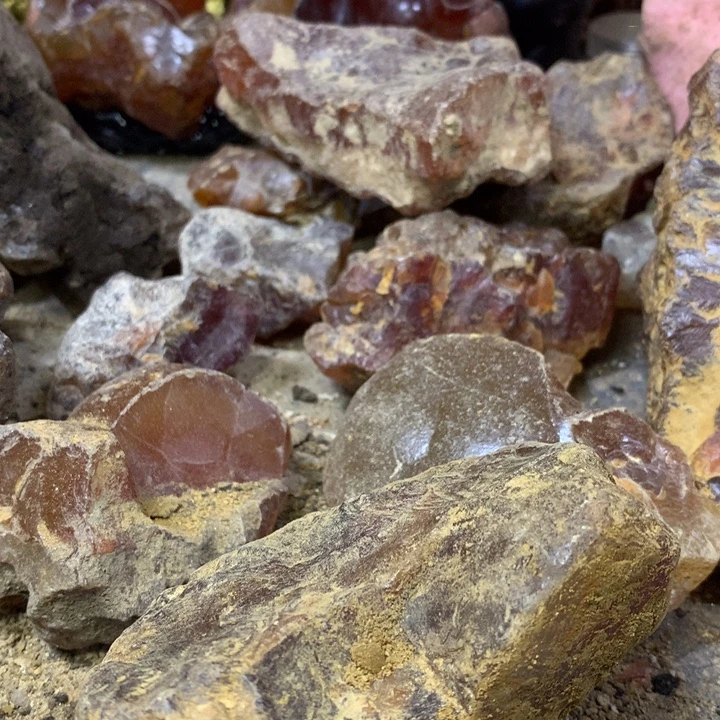 玛瑙/玉髓原石未镶嵌鹏*