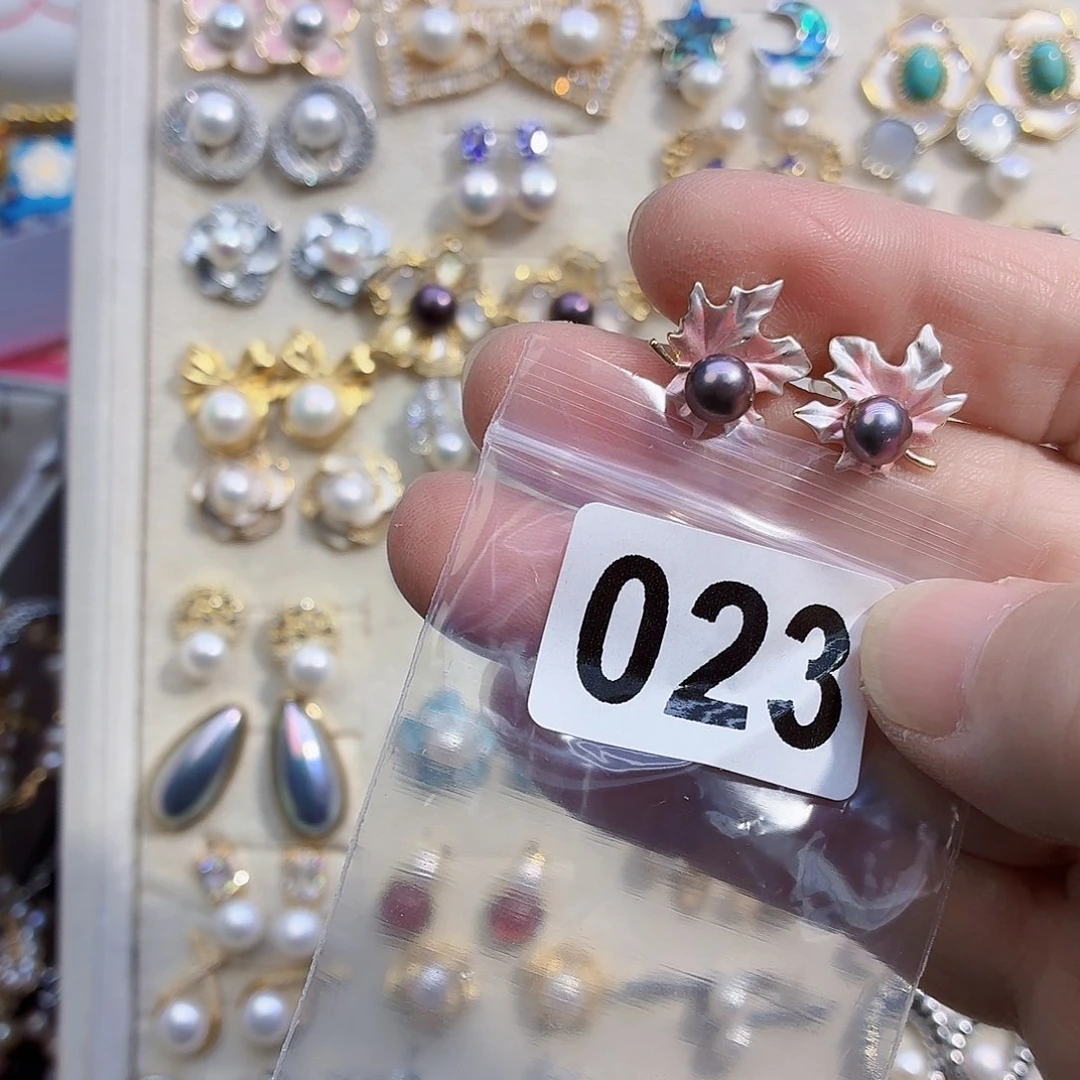 淡水珍珠合金耳饰