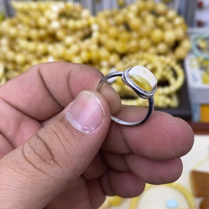 蜜蜡银S925镶嵌裸石戒指