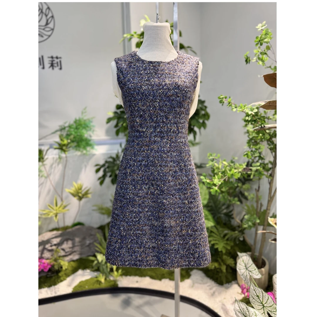 剀剀莉 冬季（布兰妮）紫色圆领百搭无袖修身减龄显白连衣背心裙