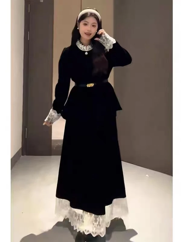 微胖女生遮肉显瘦套装秋冬新款赫本风蕾丝拼接款连衣裙6899