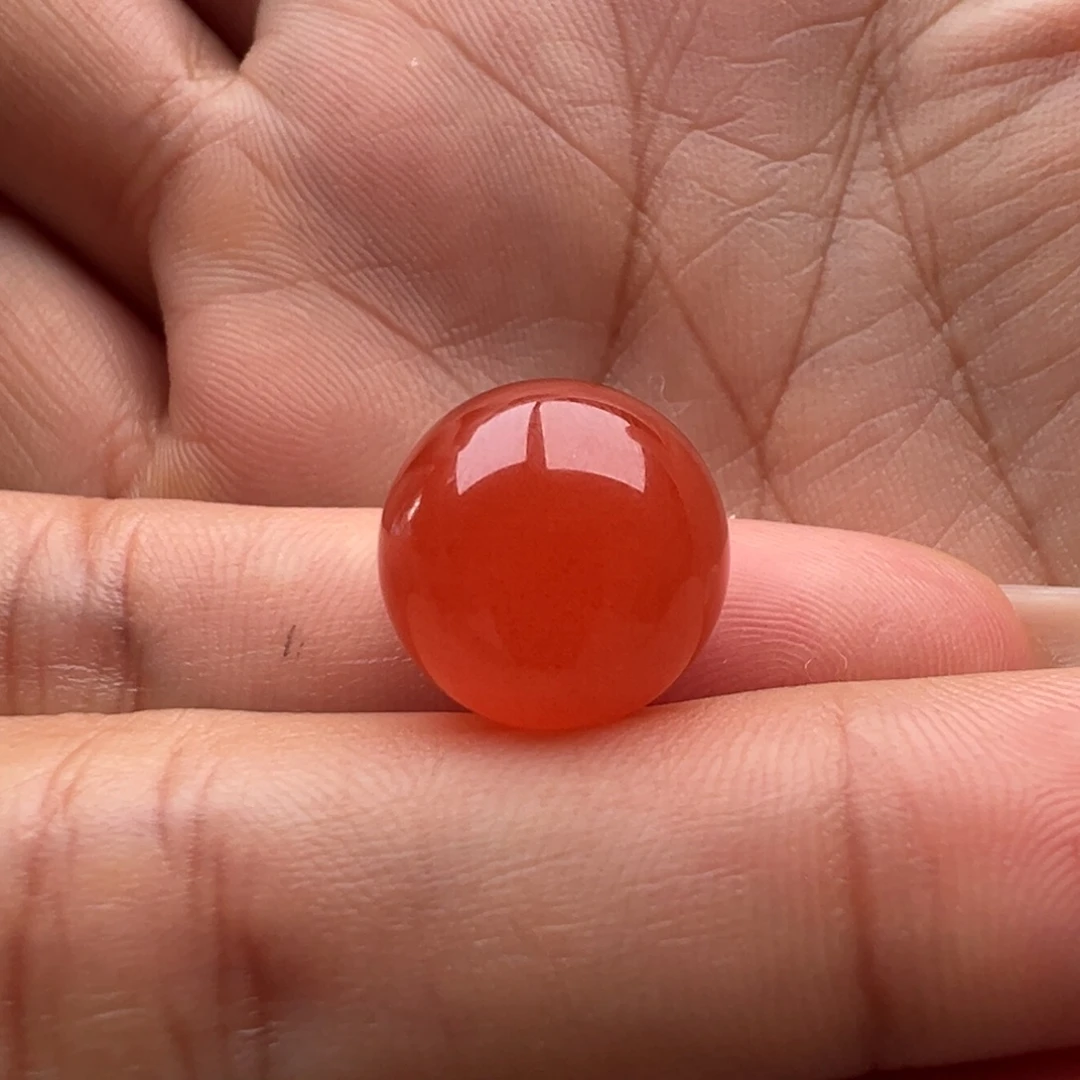 南红玛瑙未镶嵌圆珠13.5