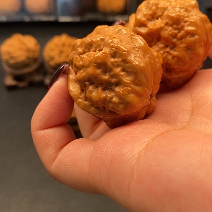 文玩核桃吊坠至尊妖蝉