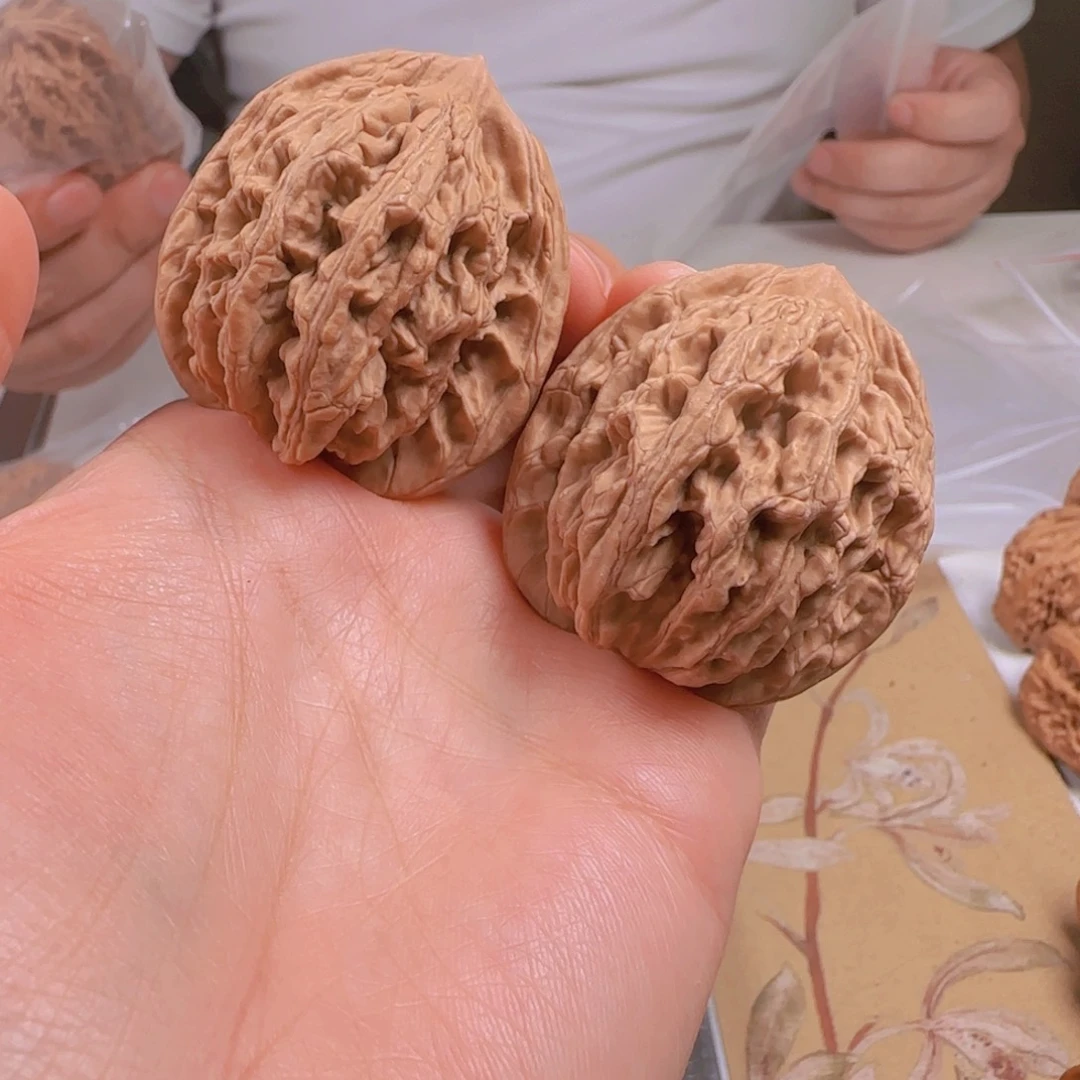 文玩核桃吊坠天然虎头天然歪特价41-565