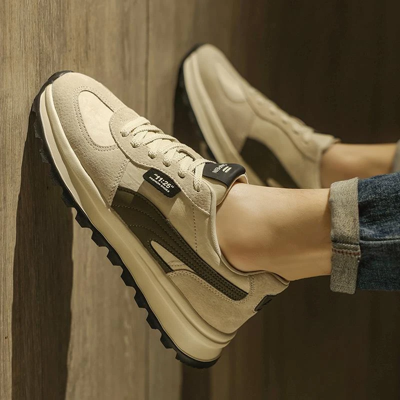 俞兆林男鞋新款秋季皮面休闲运动鞋男士阿甘鞋软底跑步潮鞋