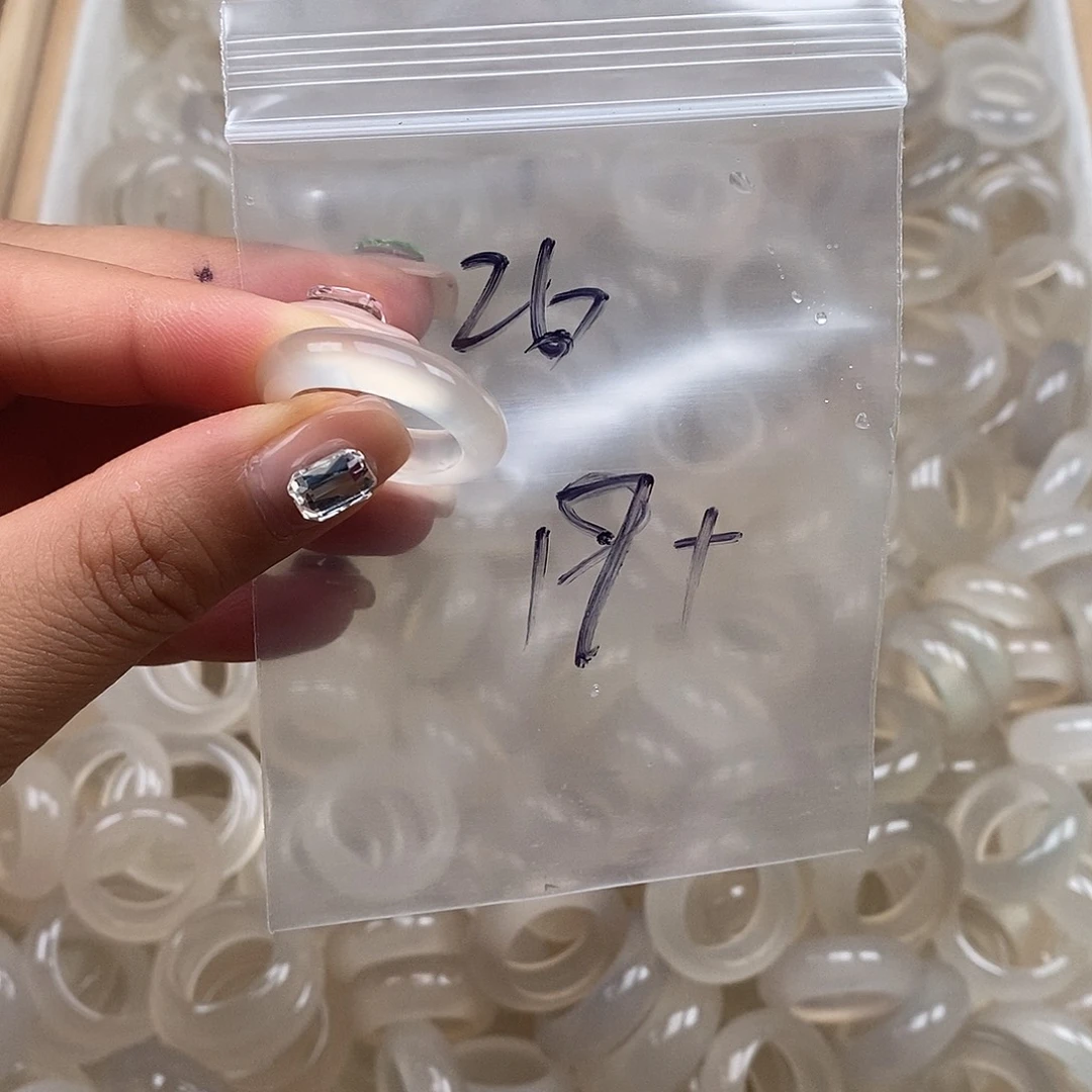 玛瑙/玉髓戒指未镶嵌