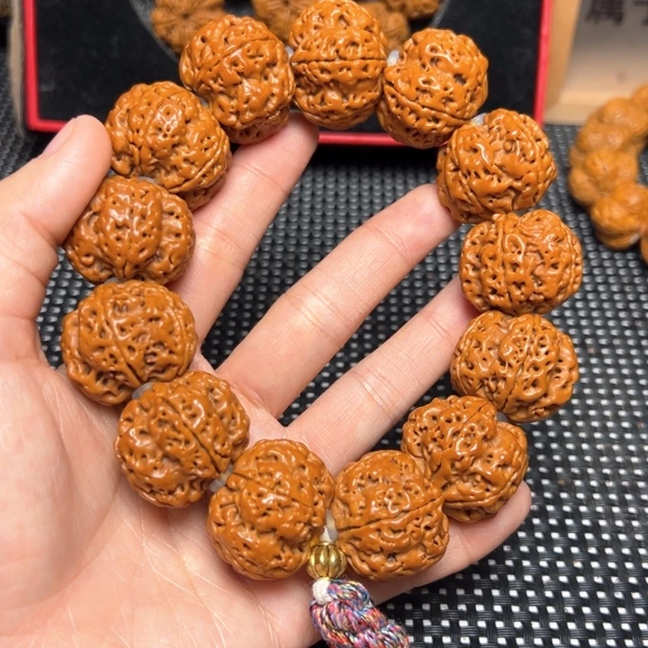 金刚菩提手串梁梅花