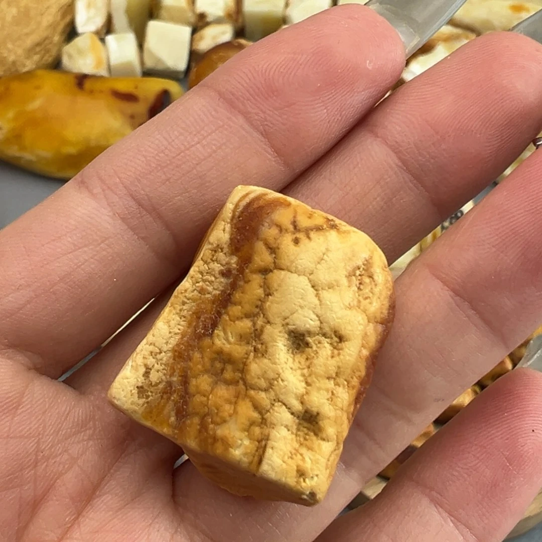 定制琥珀未镶嵌娱*哥蜜蜡