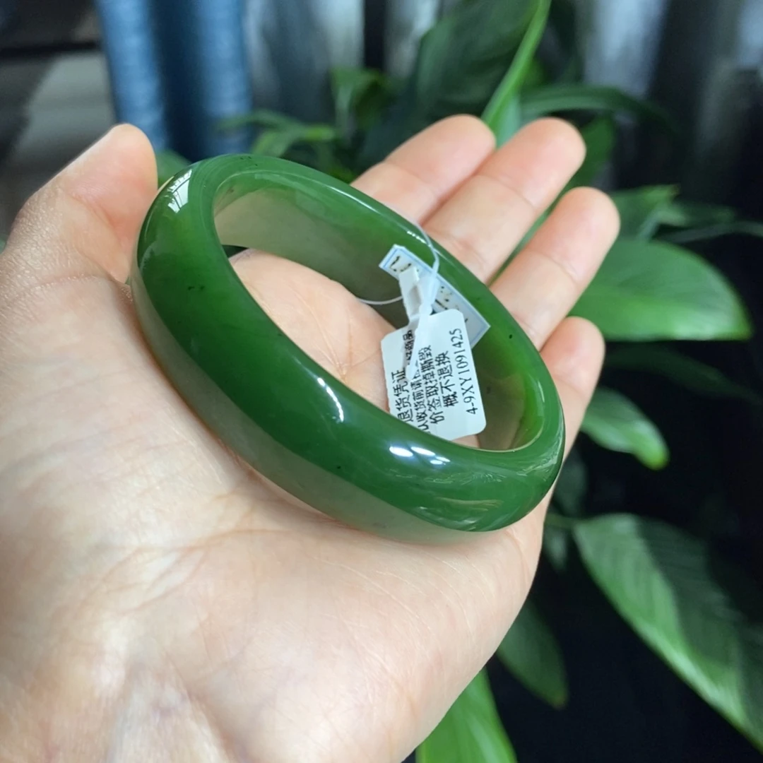 和田玉（碧玉）未镶嵌手镯俄碧辣阳绿58