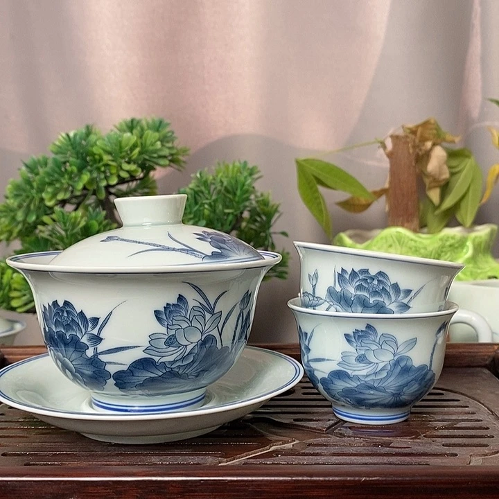 160ml复古荷花盖碗送两个杯子