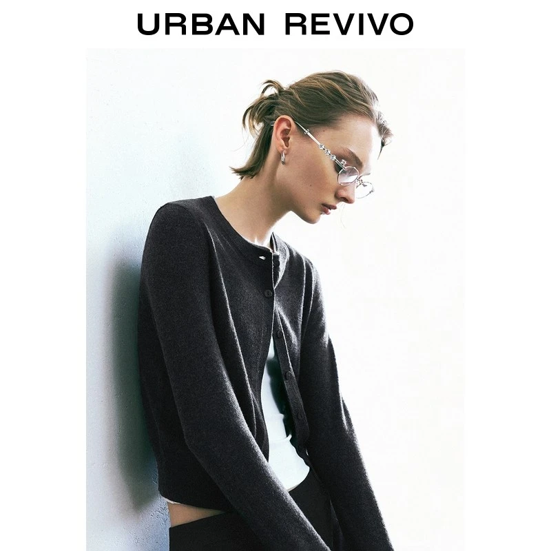 UR2025秋季新款女装休闲撞色拼接领口纽扣针织开衫UYY950080+