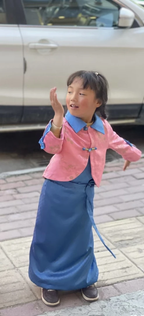 女童夏季西藏服处理