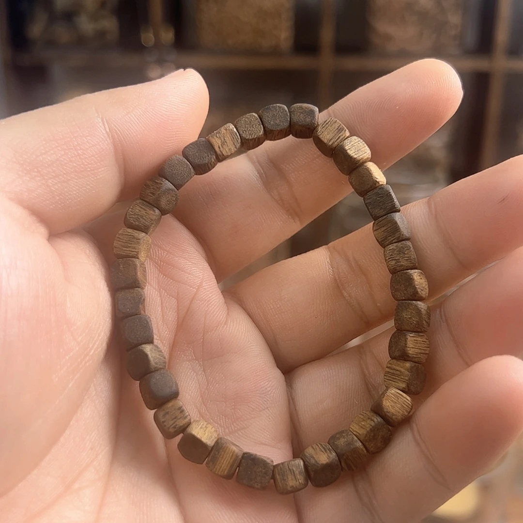 沉香手串方糖珠单圈