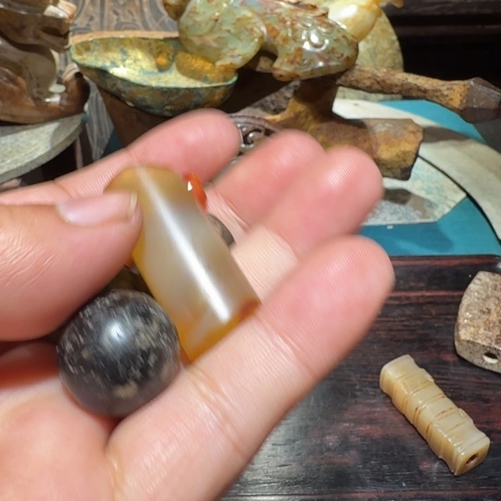 玛瑙/玉髓合金颈饰