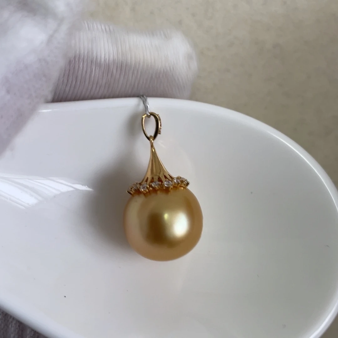 海水珍珠18K金镶嵌颈饰13.2mm