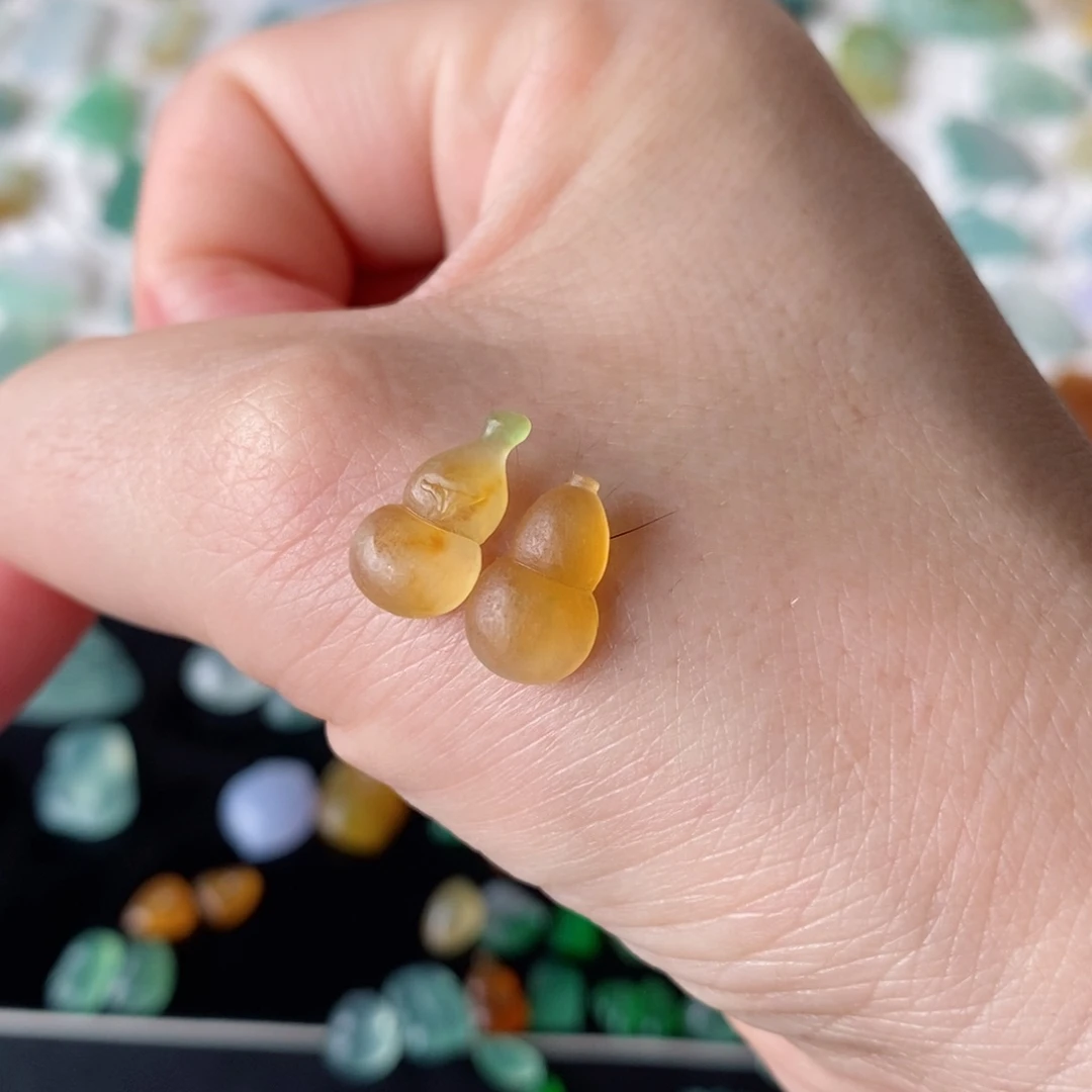 定制翡翠未镶嵌葫芦