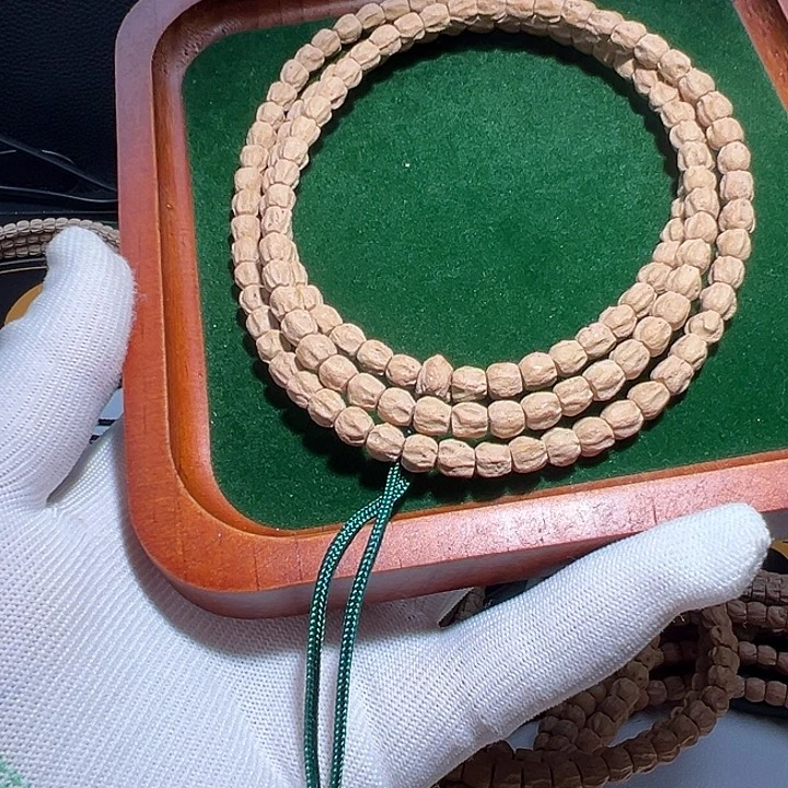 柏香籽/百香籽吊坠中桩顺纹