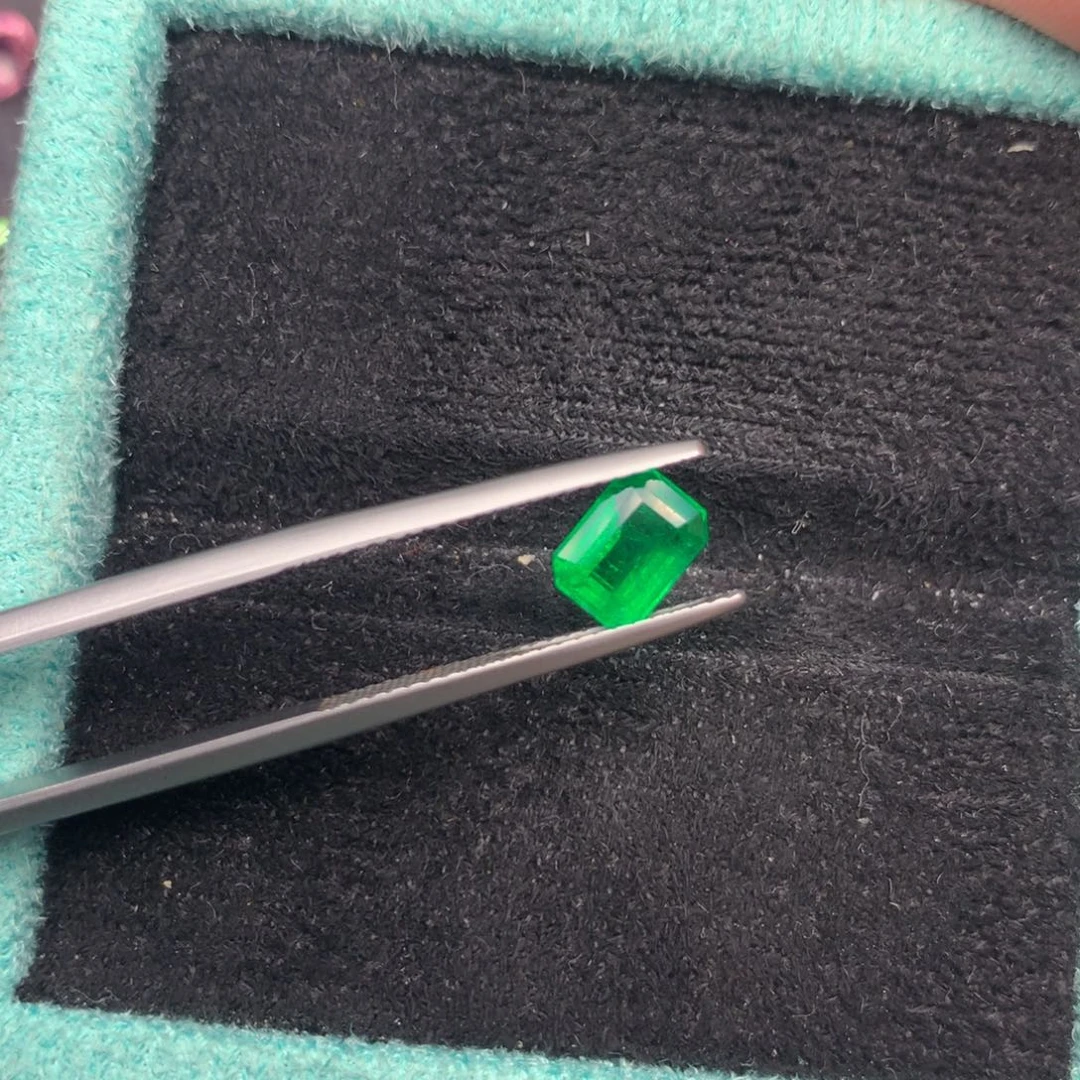 祖母绿裸石未镶嵌沃顿1.12ct吉尔德