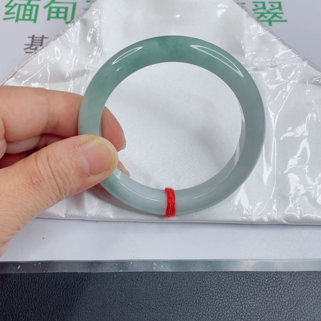 思***念翡翠未镶嵌手镯翡翠手镯