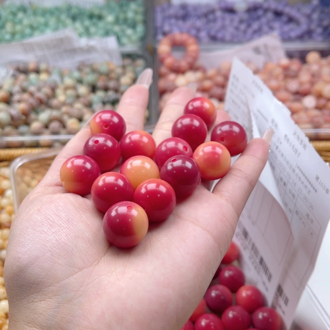 白玉菩提吊坠c17.75mm15+2颗。